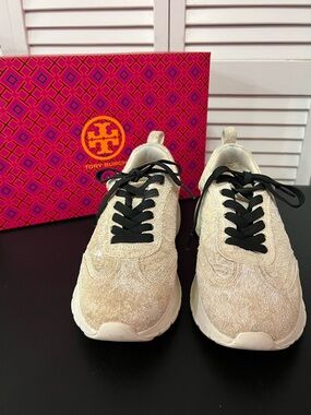 Tory Burch Good Luck Trainer in "New Cream" size 7.5